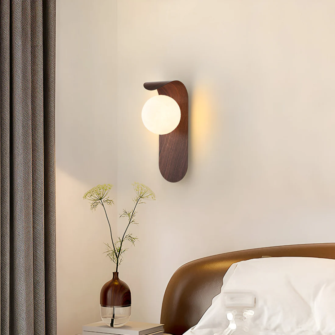 Scandinavian LED Wall Lamp - LumoCraft - Soft Illumination - Perfect for Modern Spaces