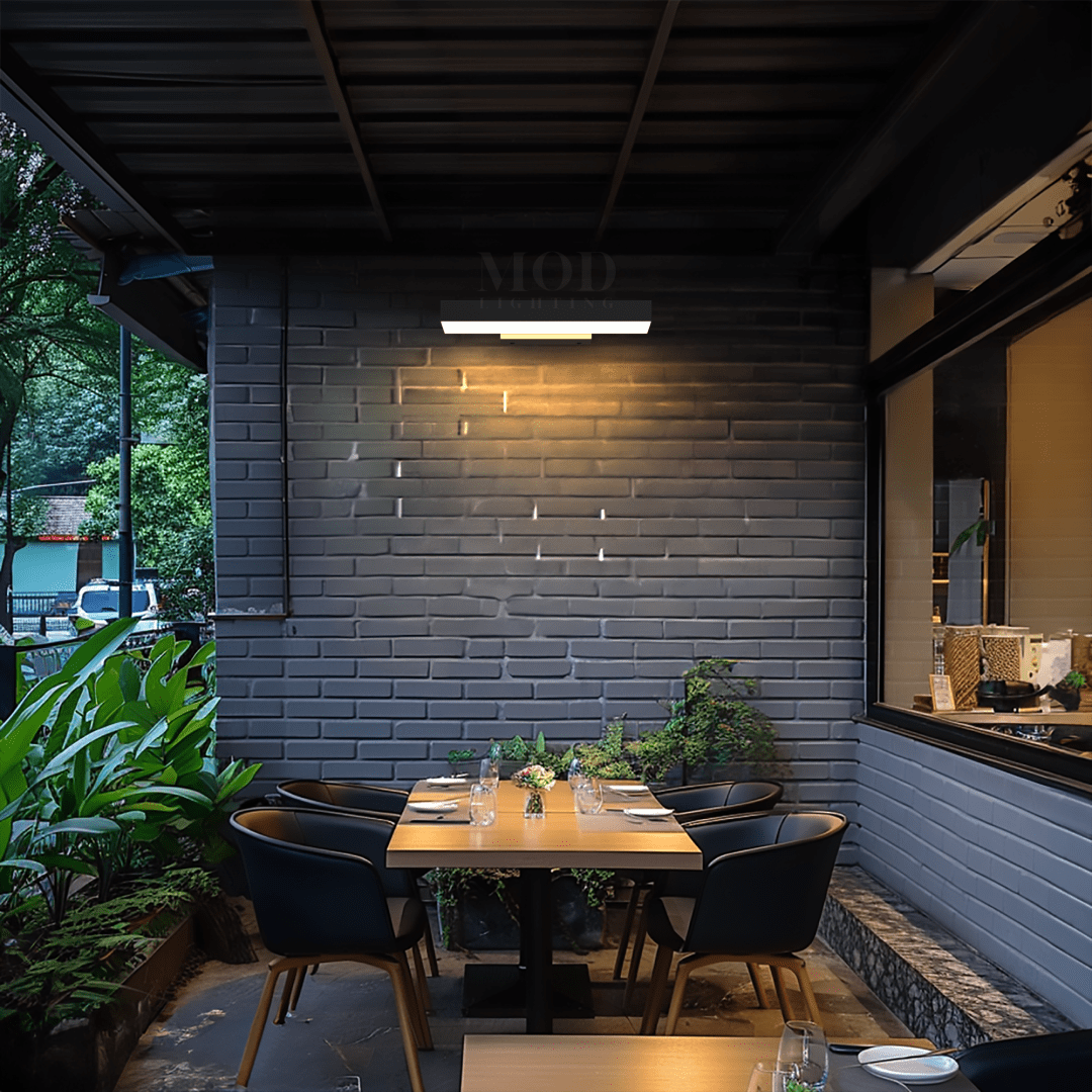 Outdoor Wall Light – LumaForm – Horizontal Mount – Modern Exterior Accent