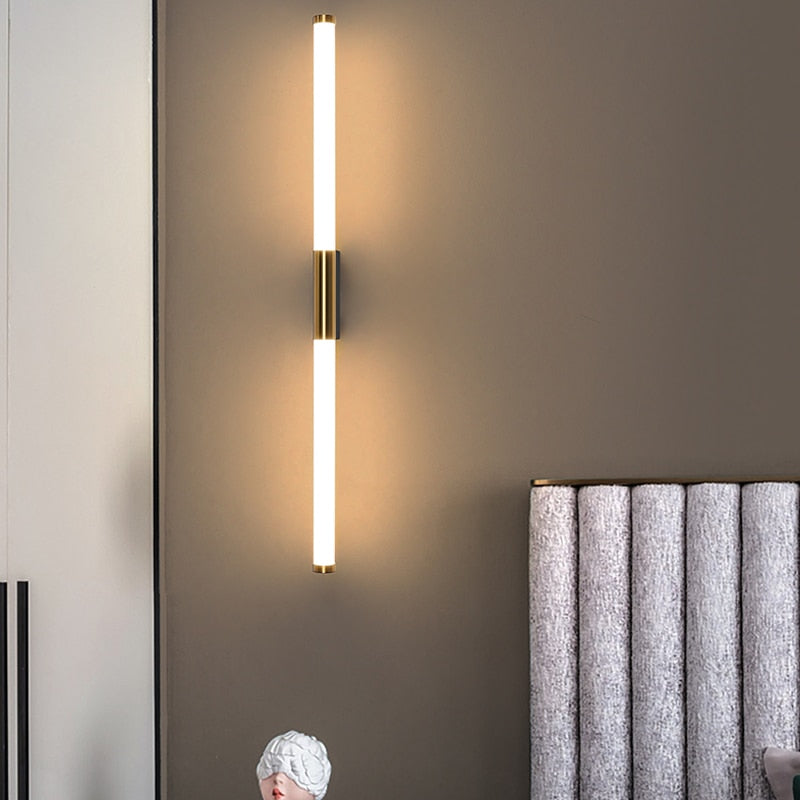 Modern Gold LED Wall Lamp - LumoBar - Bar-Shaped Fixture - Bedroom Lighting